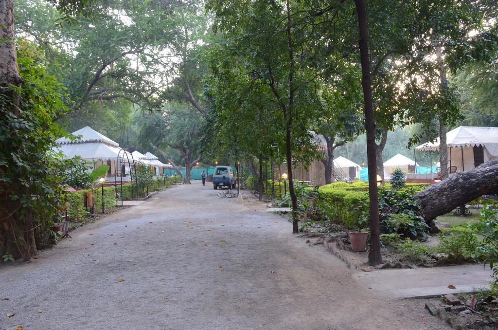The Aravali Tent Resort Udaipur Extérieur photo